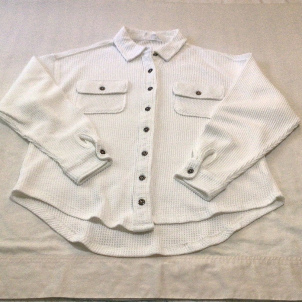 NWOT Hippy Rose White Women’s Long-Sleeved Top